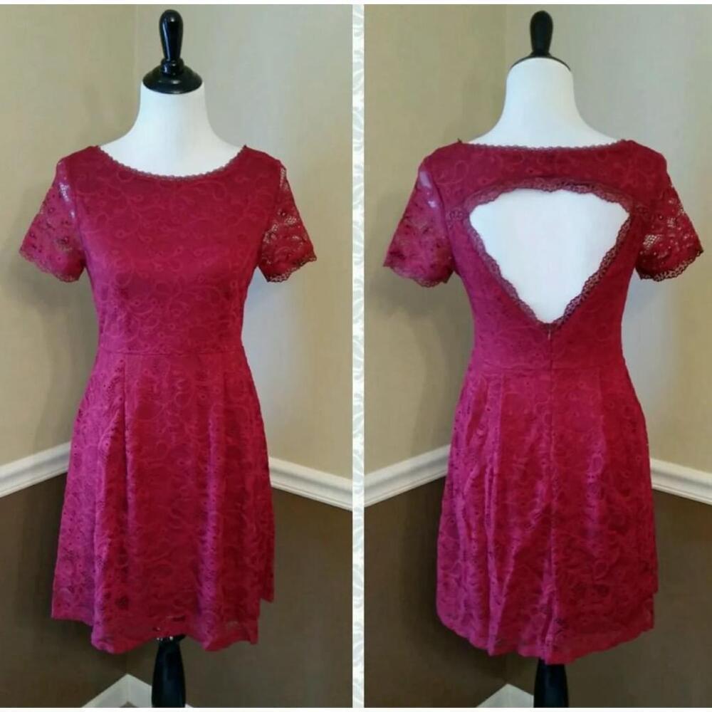 Fuchsia Berry Lace Open Cutout Back Cocktail Dress Holiday Party Coquette